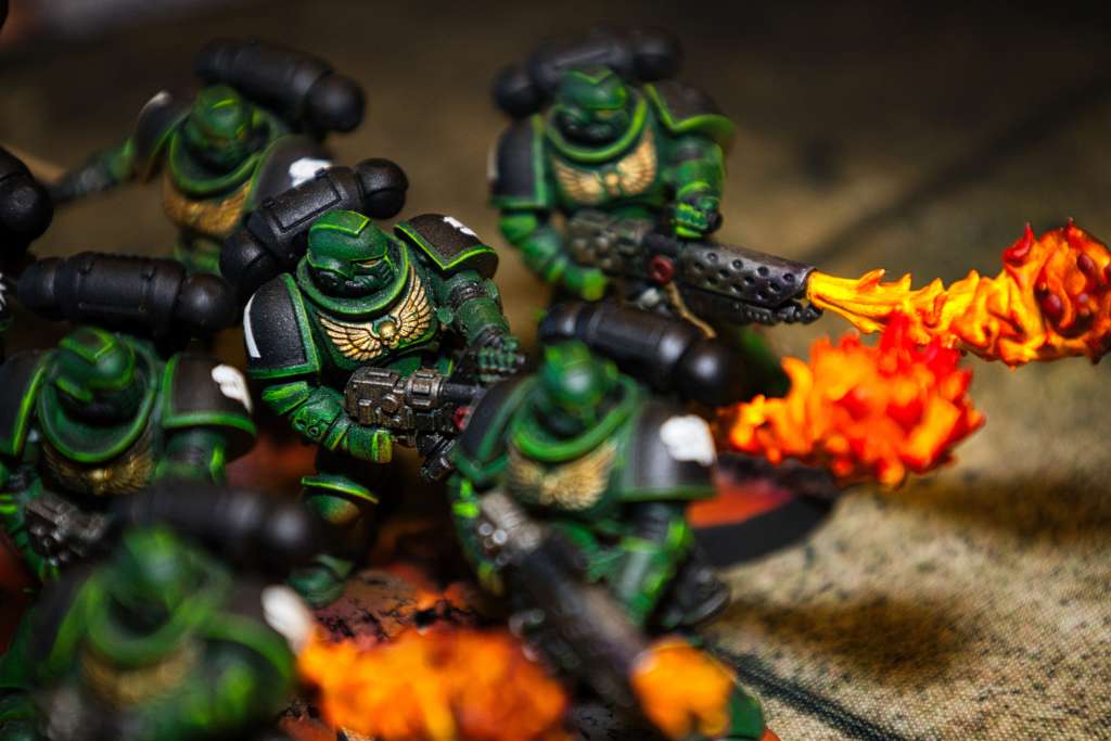 Salamanders avec lance-flammes